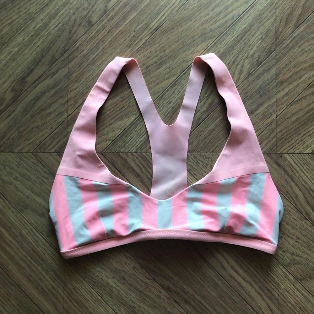 Lululemon top size 4